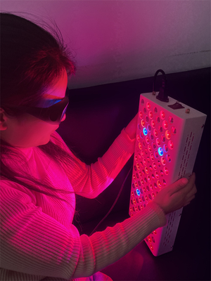 खरीदें 600W Red Light Therapy Panel with 120 LEDs 8 Wavelengths for Pain Relief ऑनलाइन निर्माण